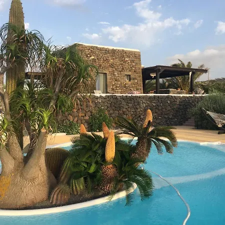 Residenza Delle Palme بيت للعطل Campobello
